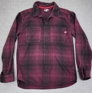 DC Shoes Skateboard Co. Button Down Flannel Like Pocket Shirt. Maroon/Black.